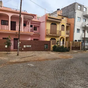  Apartamento Casa Cor De Rosa Cabo Verde